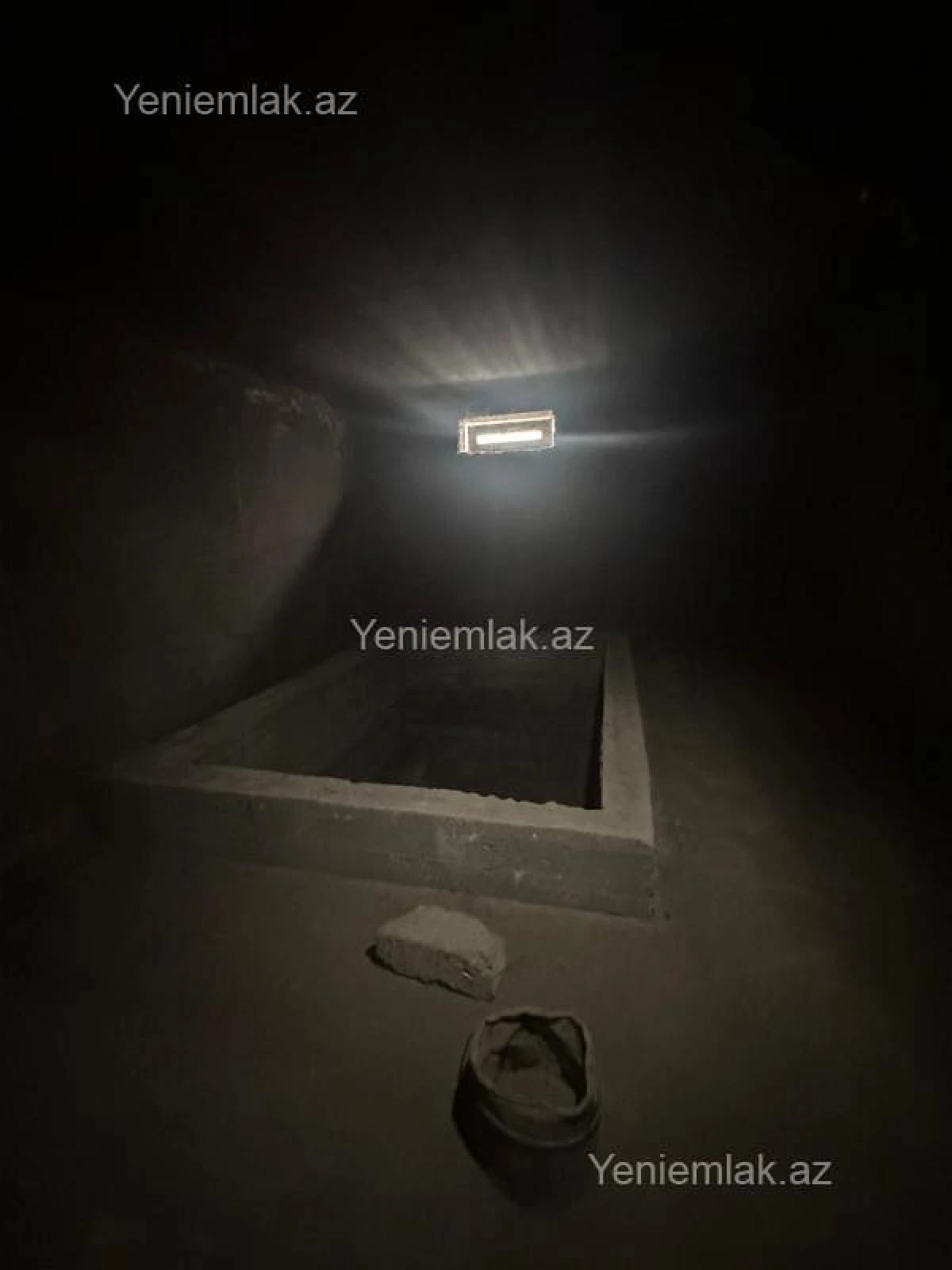 Satılır 9 otaqlı həyət evi 630 m²