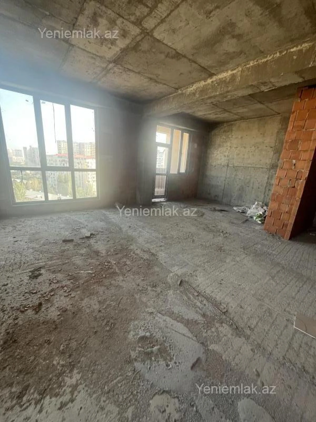Satılır 3 otaqlı yeni tikili 130 m²