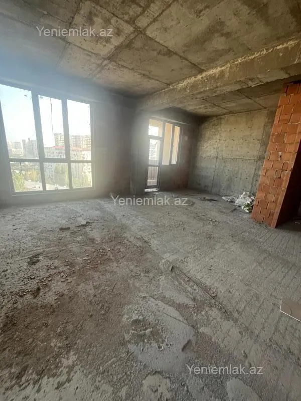 Satılır 3 otaqlı yeni tikili 130 m²