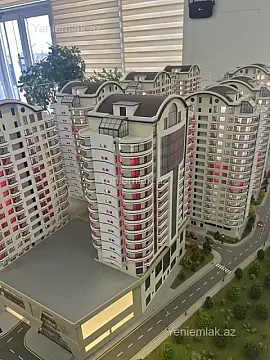 Satılır 3 otaqlı yeni tikili 130 m²