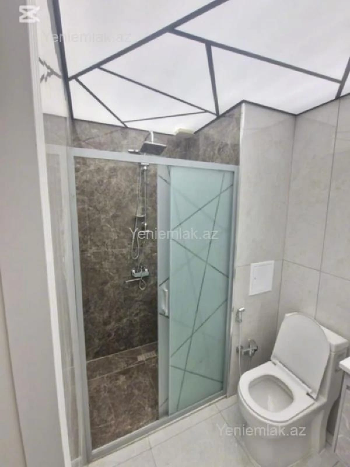 Satılır 3 otaqlı köhnə tikili 60 m²
