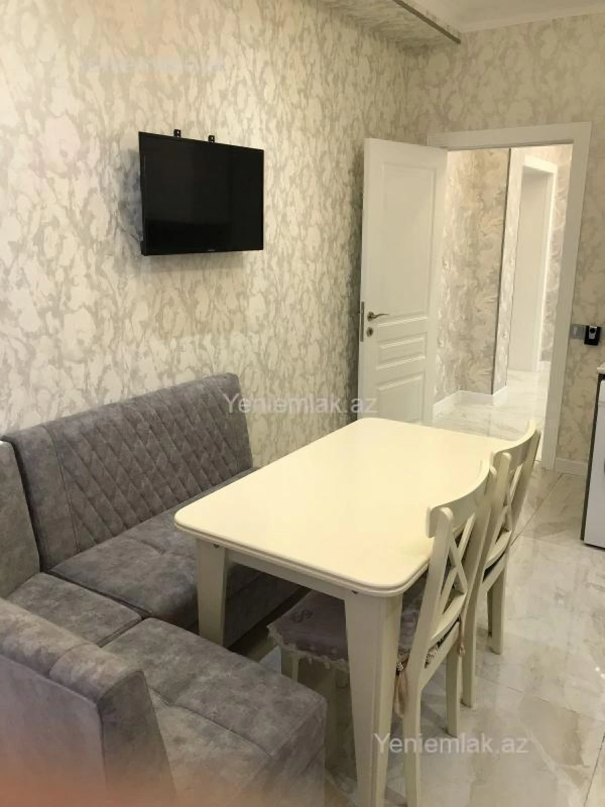 Satılır 2 otaqlı yeni tikili 100 m²