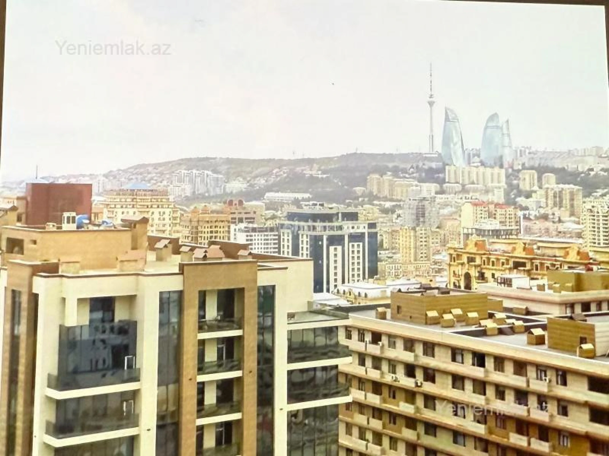 Satılır 3 otaqlı yeni tikili 135 m²