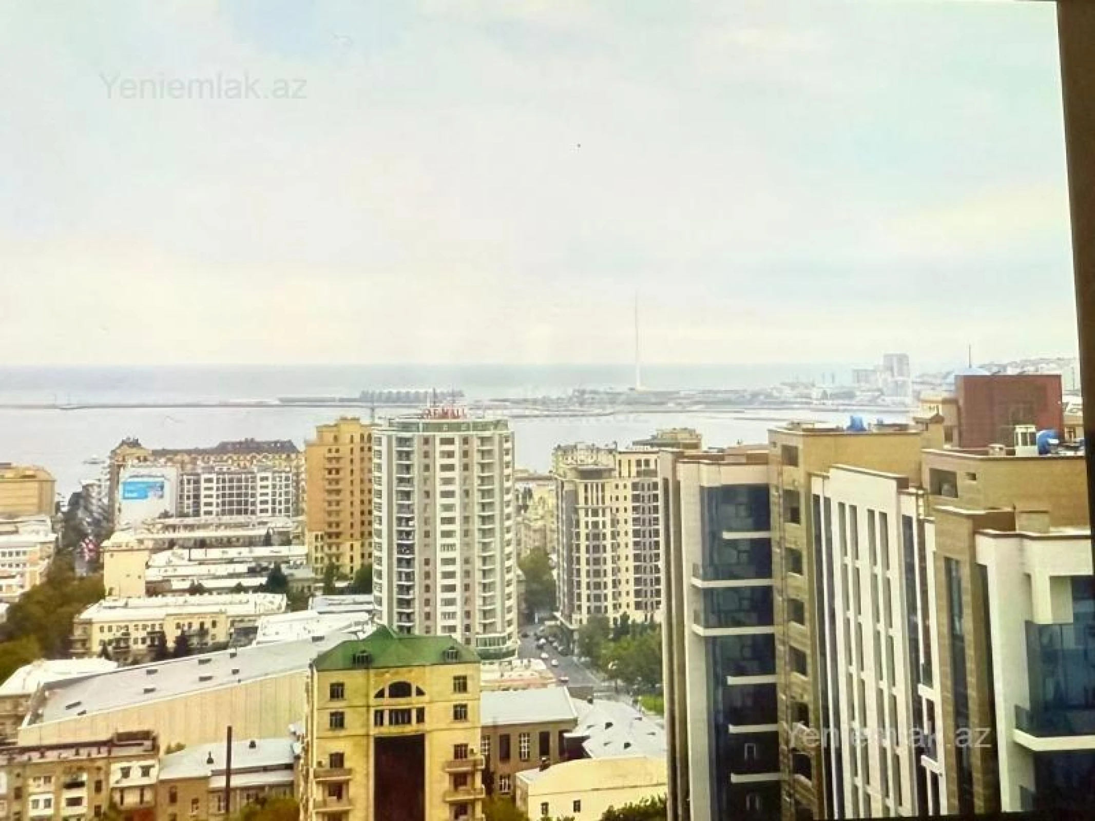 Satılır 3 otaqlı yeni tikili 135 m²