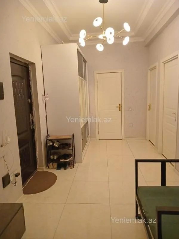 Satılır 3 otaqlı yeni tikili 110 m²