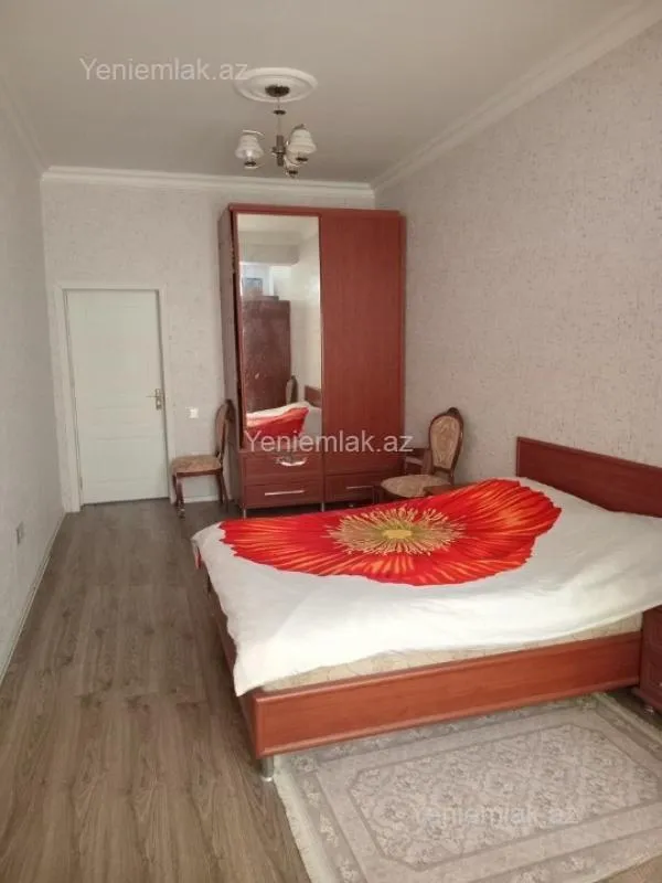 Satılır 3 otaqlı yeni tikili 110 m²