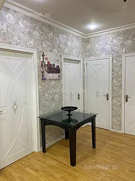 Satılır 2 otaqlı yeni tikili 72 m²