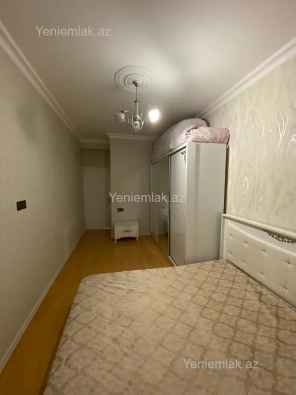 Satılır 2 otaqlı yeni tikili 72 m²