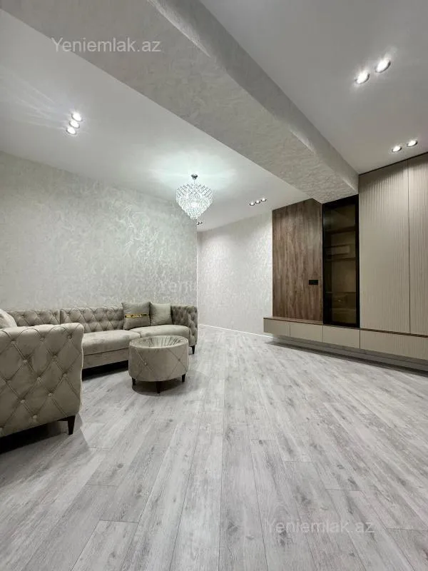 Satılır 3 otaqlı yeni tikili 107 m²