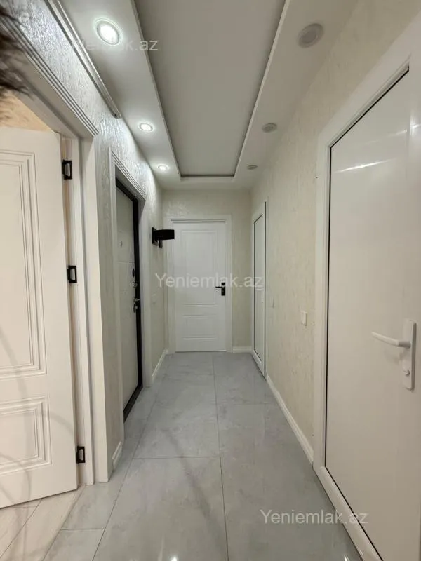 Satılır 3 otaqlı köhnə tikili 60 m²