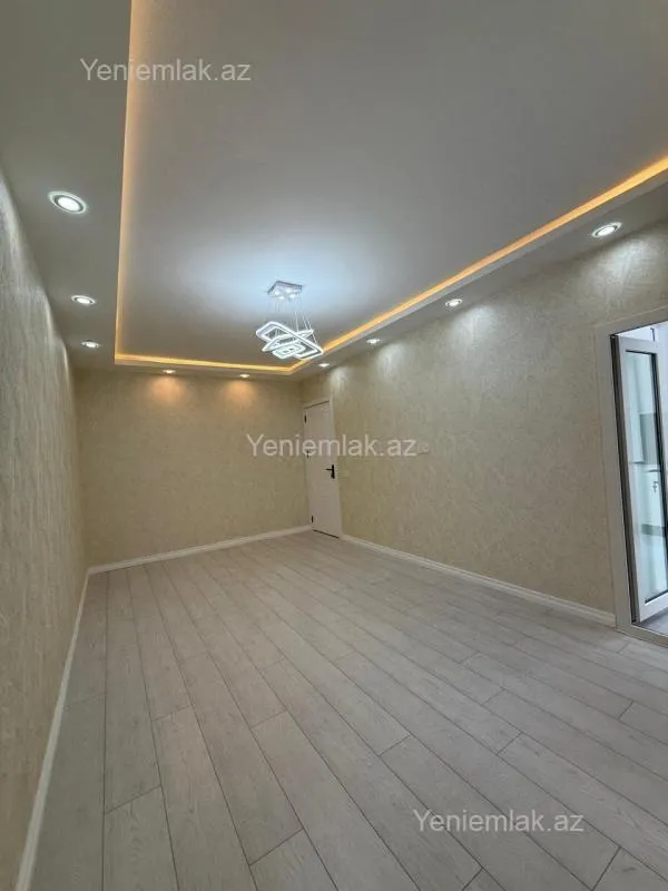 Satılır 3 otaqlı köhnə tikili 60 m²