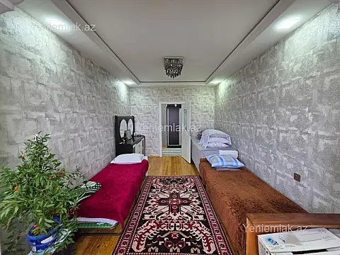 Satılır 3 otaqlı köhnə tikili 80 m²