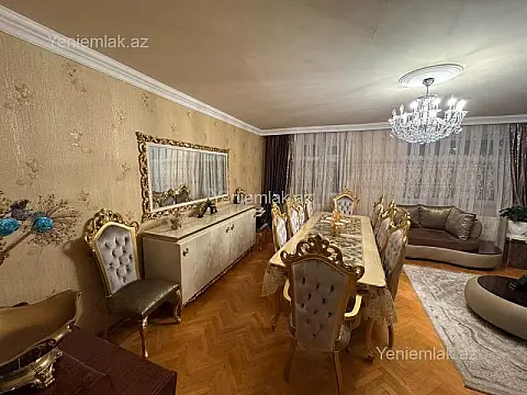 Satılır 7 otaqlı köhnə tikili 187 m²