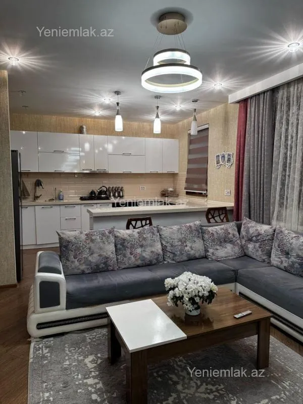 Satılır 7 otaqlı köhnə tikili 187 m²