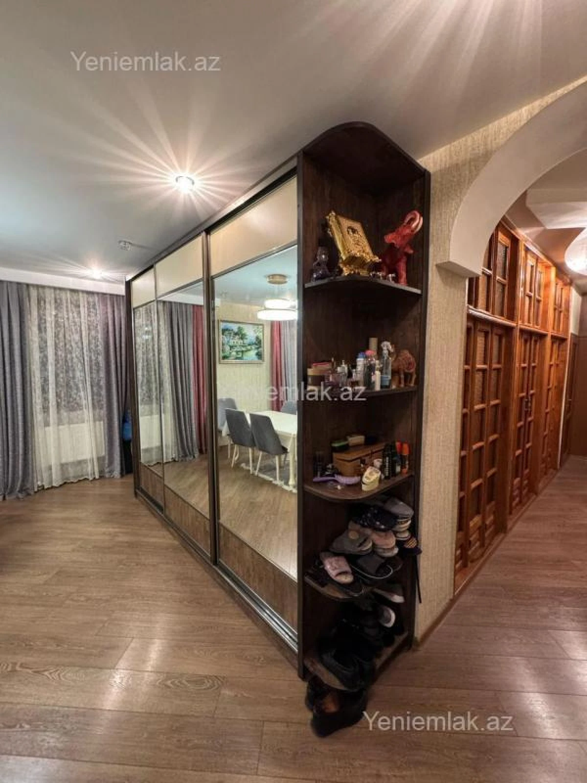 Satılır 7 otaqlı köhnə tikili 187 m²