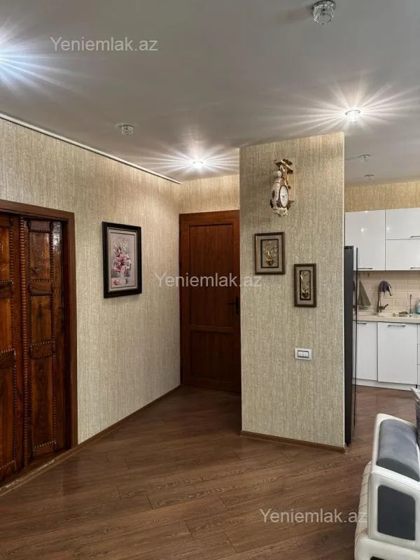 Satılır 7 otaqlı köhnə tikili 187 m²