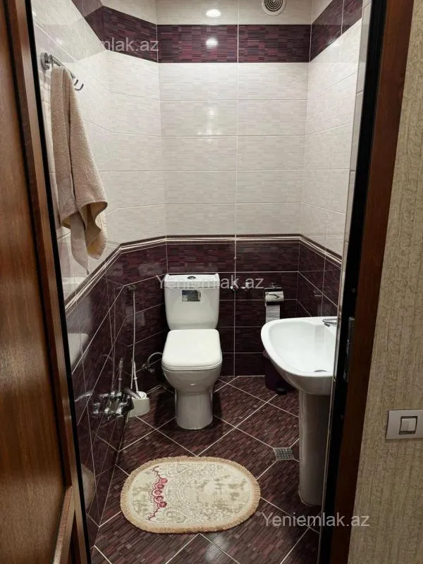 Satılır 7 otaqlı köhnə tikili 187 m²