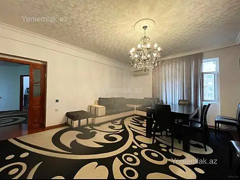 Satılır 4 otaqlı yeni tikili 135 m²