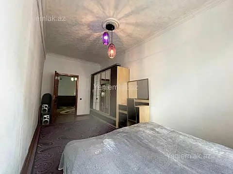 Satılır 4 otaqlı yeni tikili 135 m²