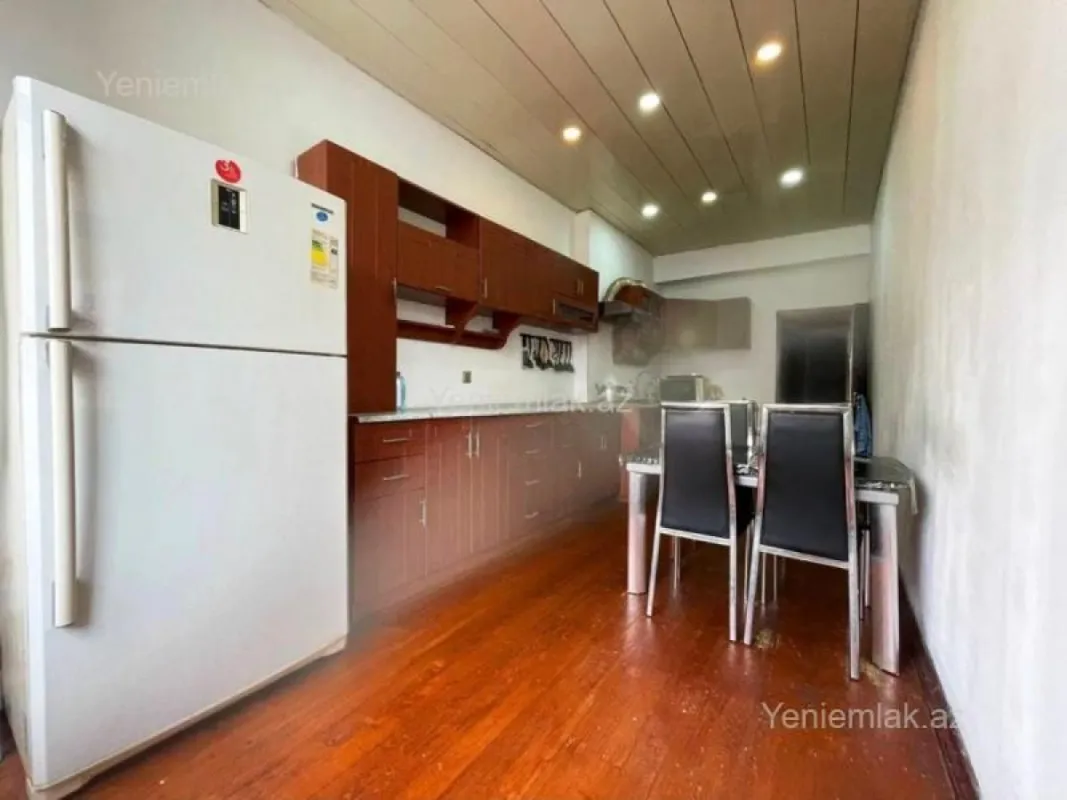 Satılır 4 otaqlı yeni tikili 135 m²