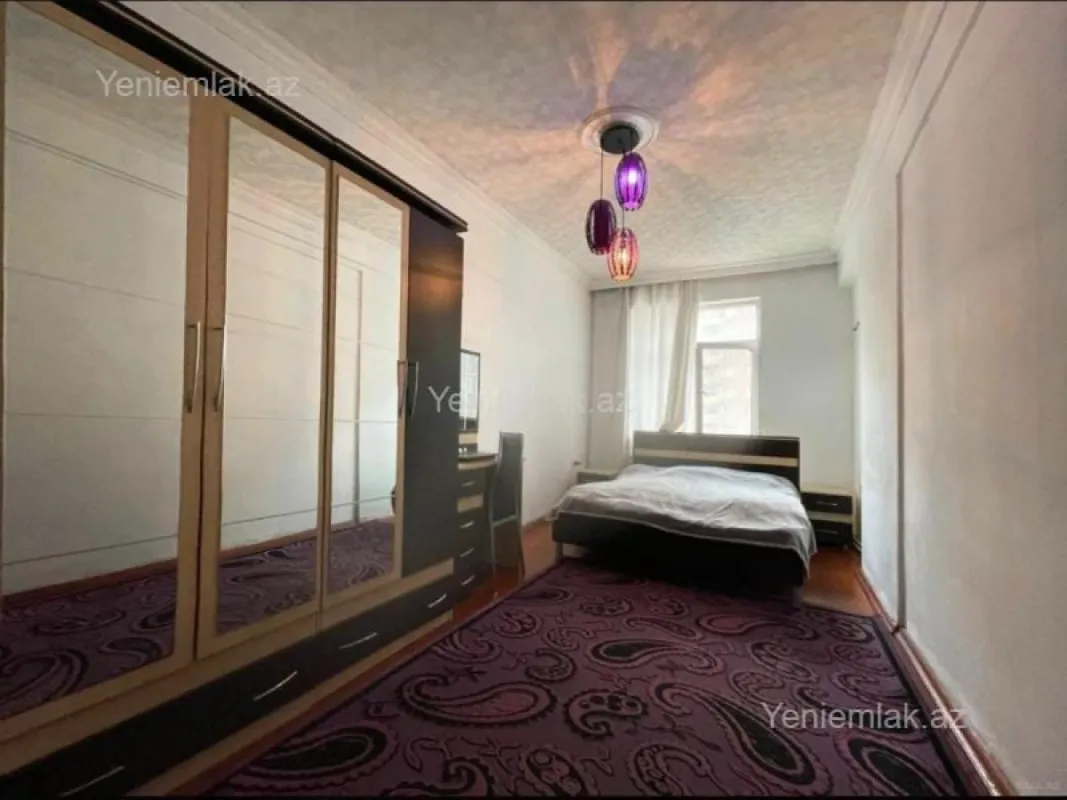 Satılır 4 otaqlı yeni tikili 135 m²