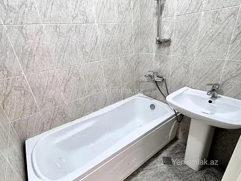 Satılır 3 otaqlı yeni tikili 88 m²