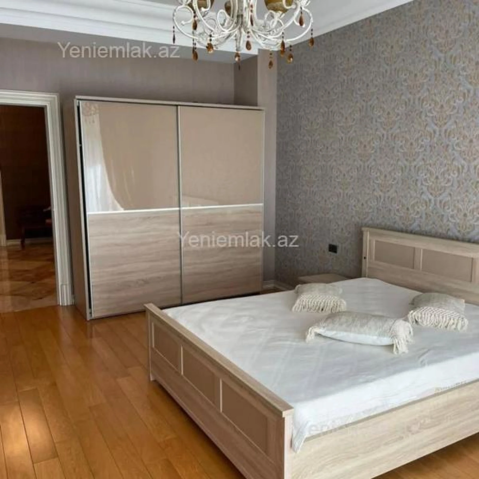 Satılır 4 otaqlı yeni tikili 232 m²