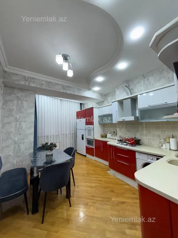 Satılır 3 otaqlı yeni tikili 97 m²