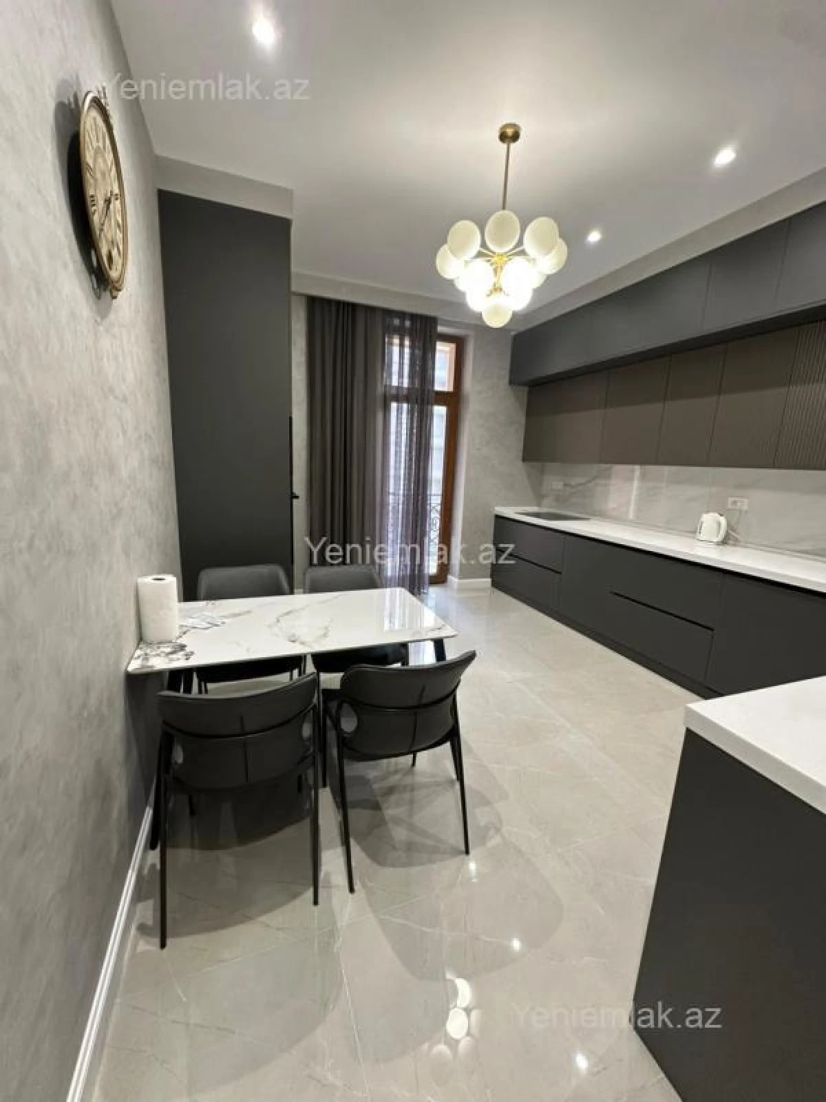 Satılır 3 otaqlı yeni tikili 127 m²
