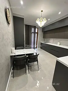 Satılır 3 otaqlı yeni tikili 127 m²