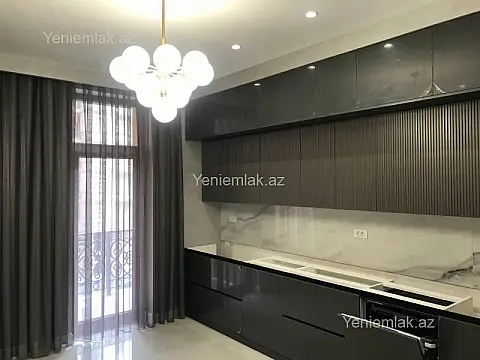 Satılır 3 otaqlı yeni tikili 127 m²