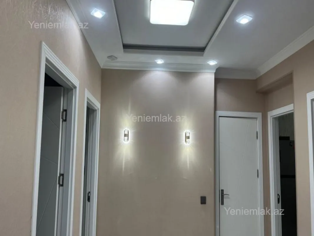 Satılır 3 otaqlı yeni tikili 110 m²