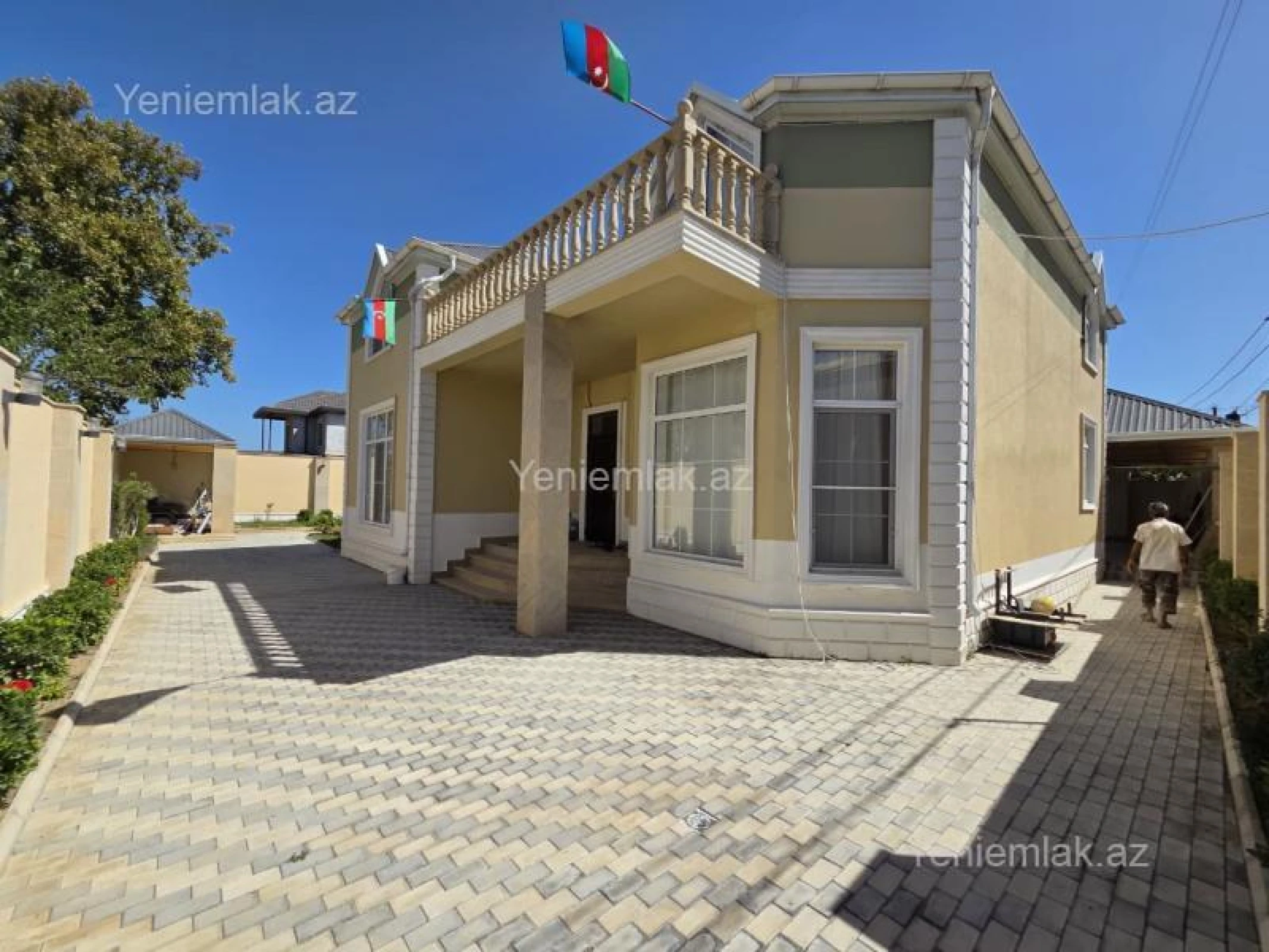 Satılır 6 otaqlı həyət evi 370 m²