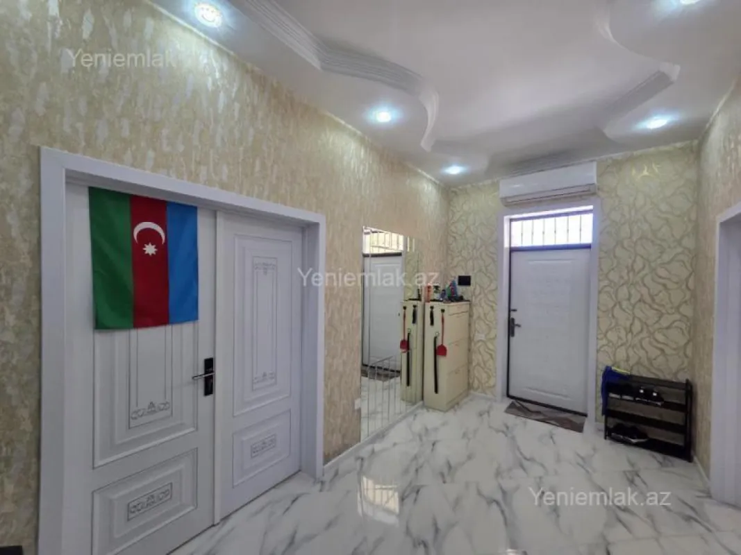 Satılır 6 otaqlı həyət evi 370 m²