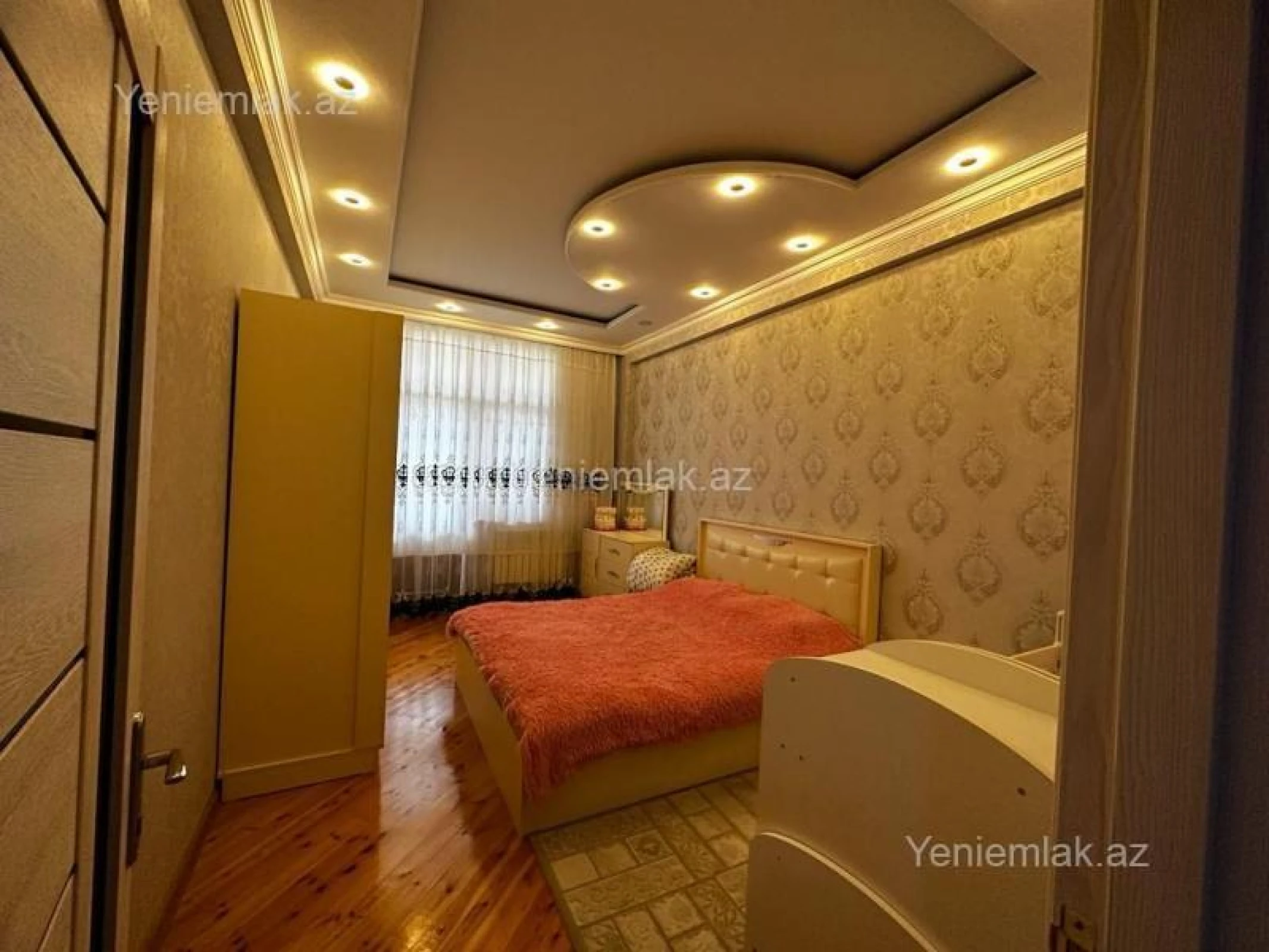 Satılır 3 otaqlı yeni tikili 90 m²