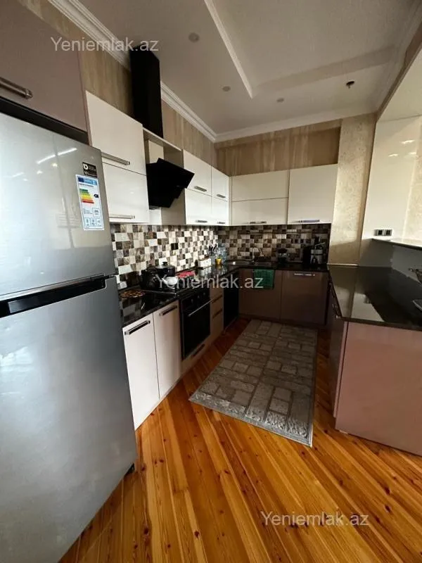 Satılır 3 otaqlı yeni tikili 90 m²