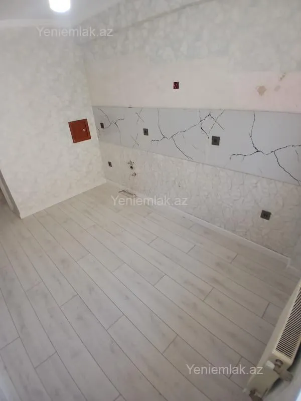 Satılır 3 otaqlı yeni tikili 85 m²