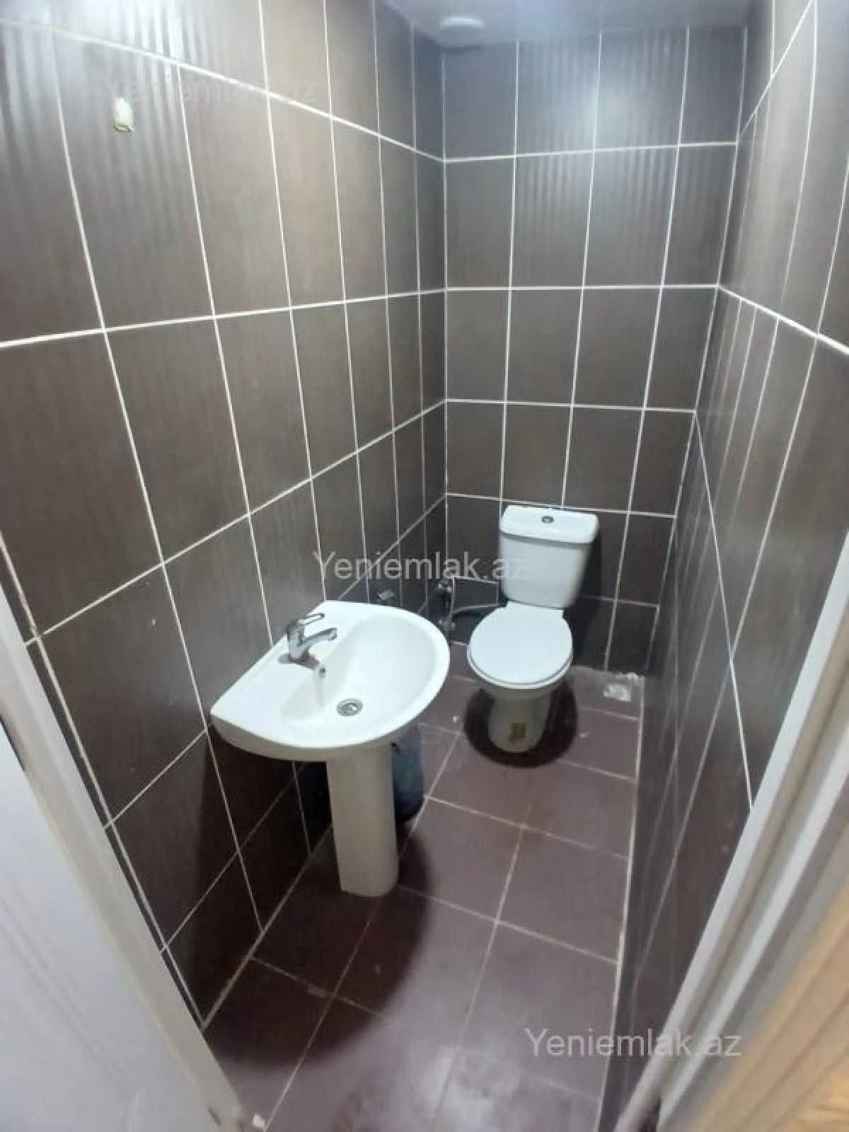 Satılır 3 otaqlı yeni tikili 85 m²