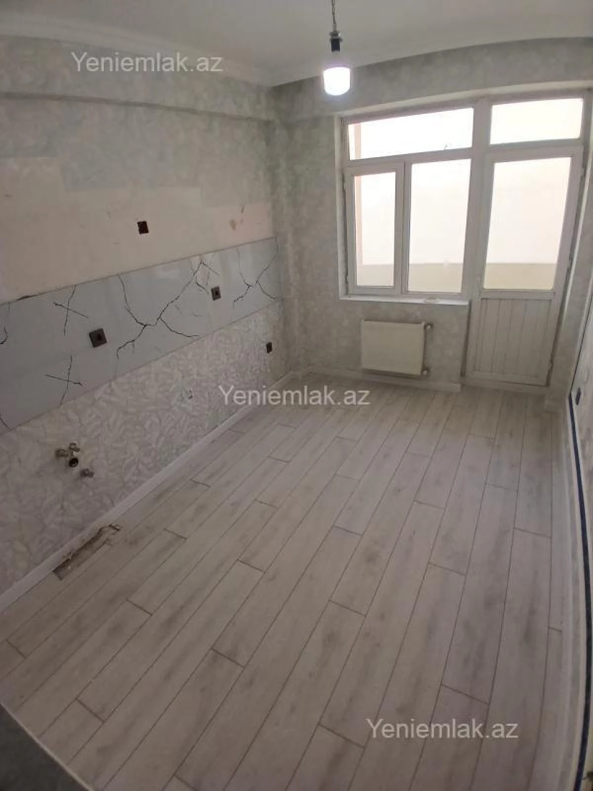 Satılır 3 otaqlı yeni tikili 85 m²