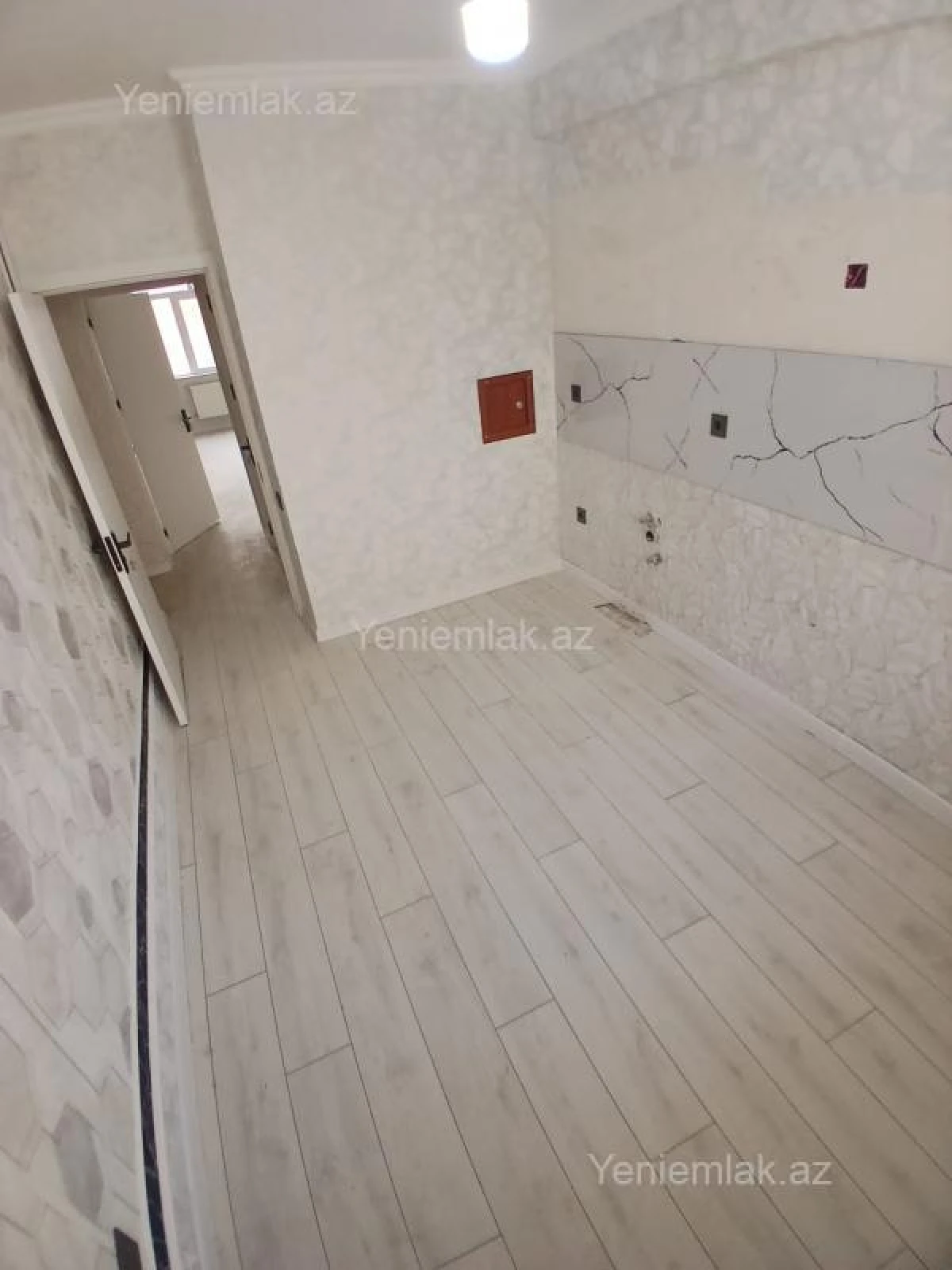 Satılır 3 otaqlı yeni tikili 85 m²