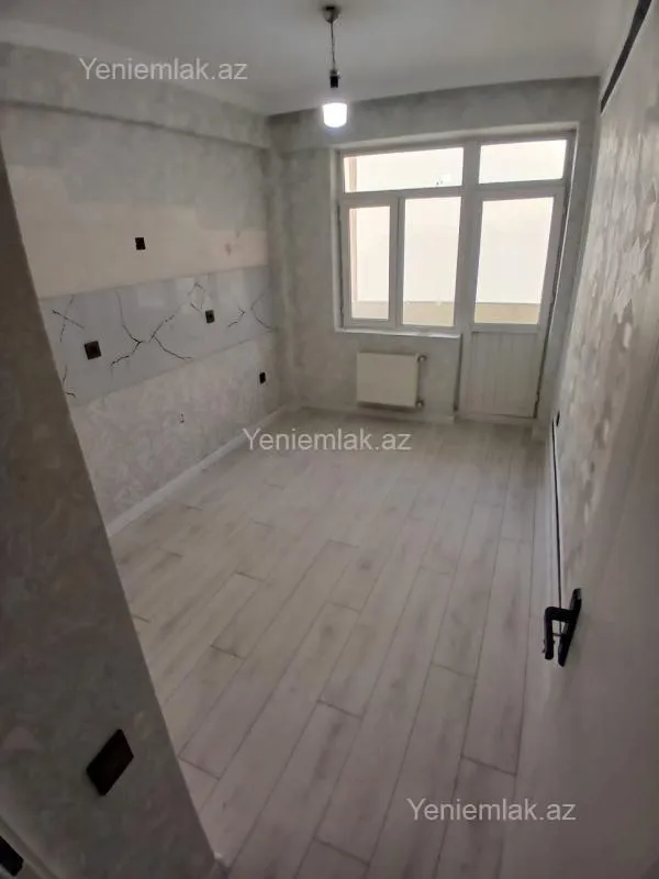 Satılır 3 otaqlı yeni tikili 85 m²