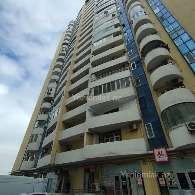 Satılır 3 otaqlı yeni tikili 115 m²