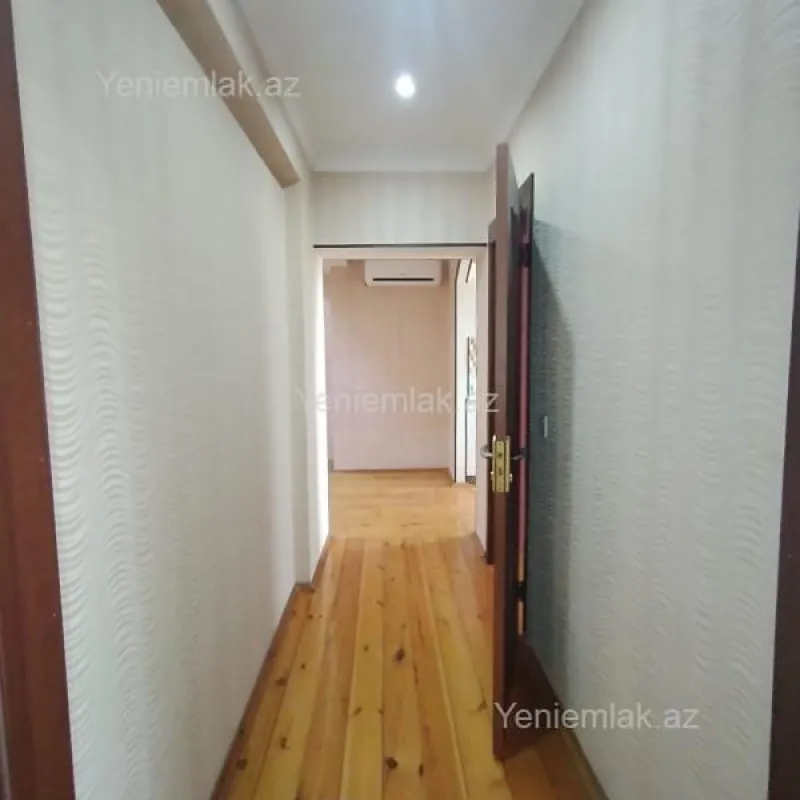 Satılır 3 otaqlı yeni tikili 115 m²