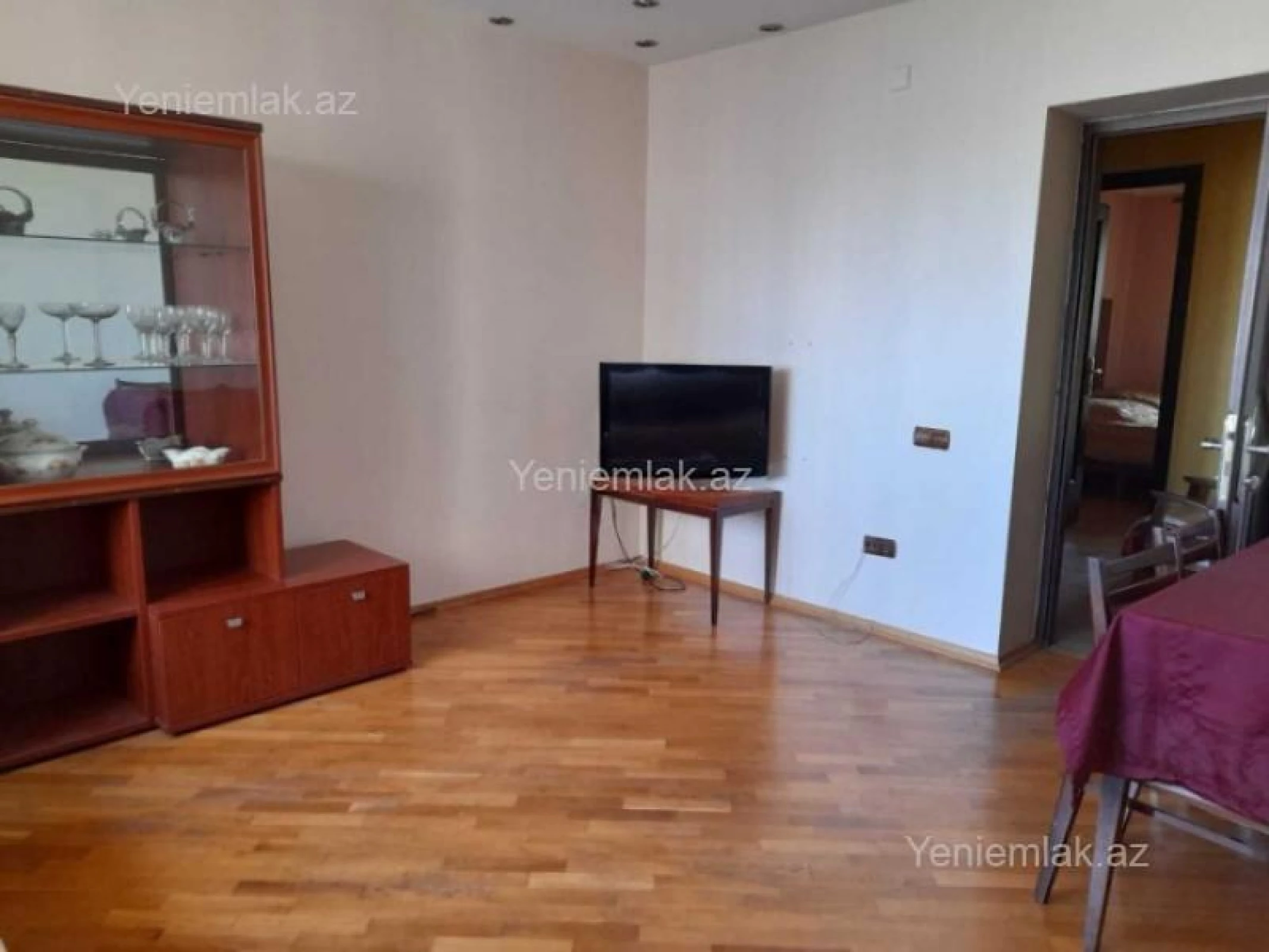 Satılır 3 otaqlı yeni tikili 75 m²