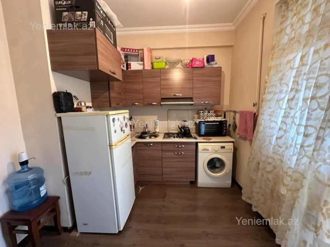 Satılır 2 otaqlı yeni tikili 60 m²