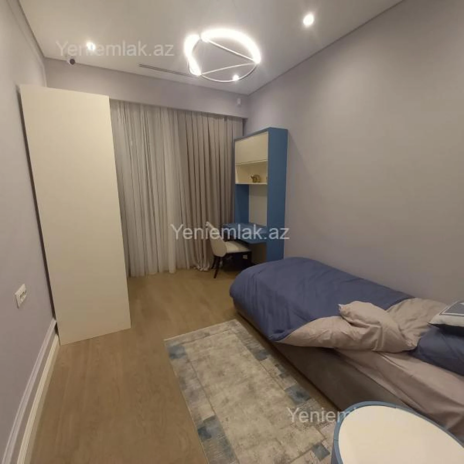 Satılır 4 otaqlı yeni tikili 130 m²