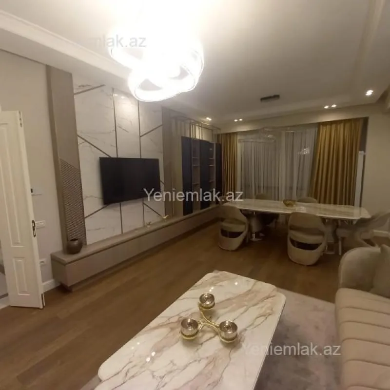 Satılır 4 otaqlı yeni tikili 130 m²