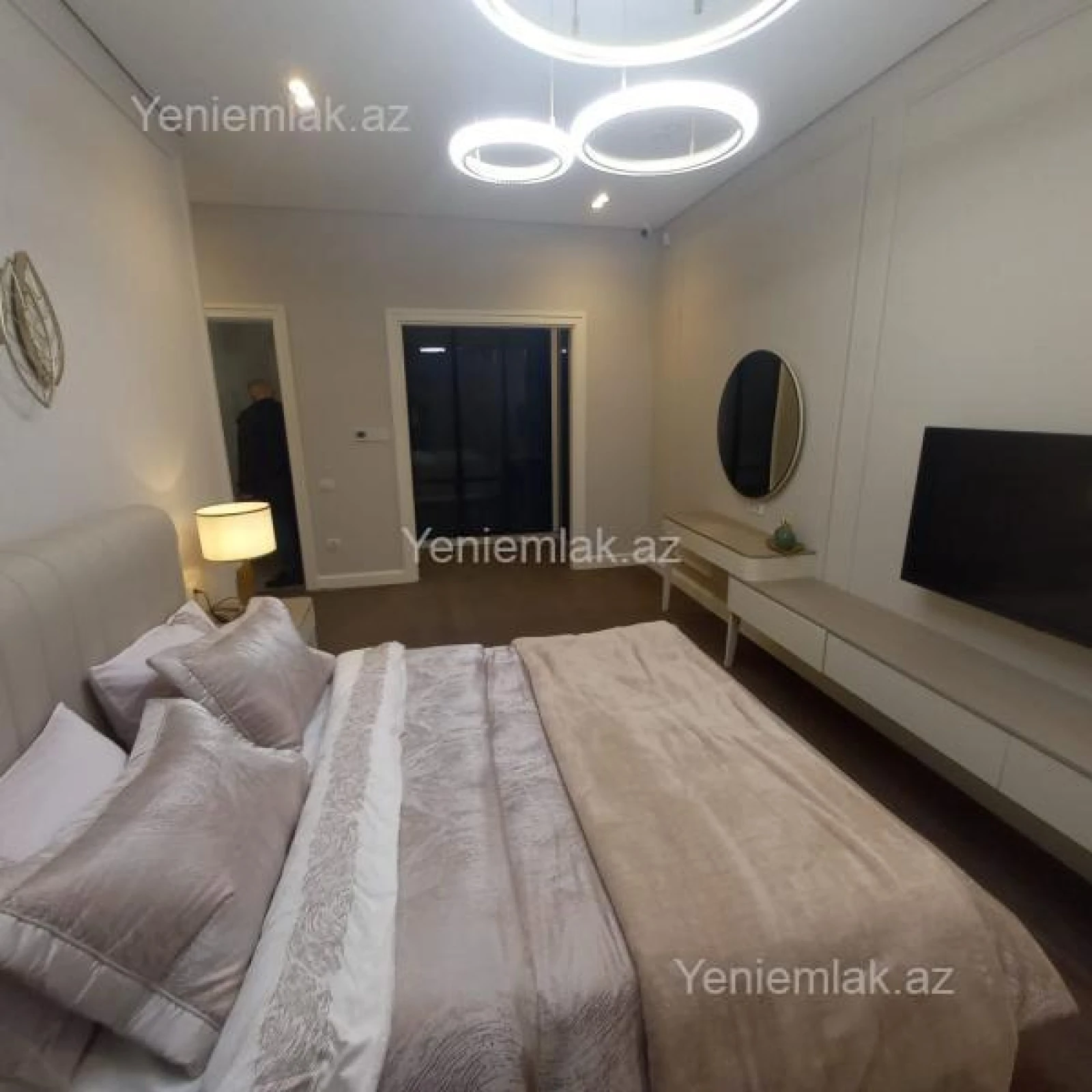 Satılır 4 otaqlı yeni tikili 130 m²