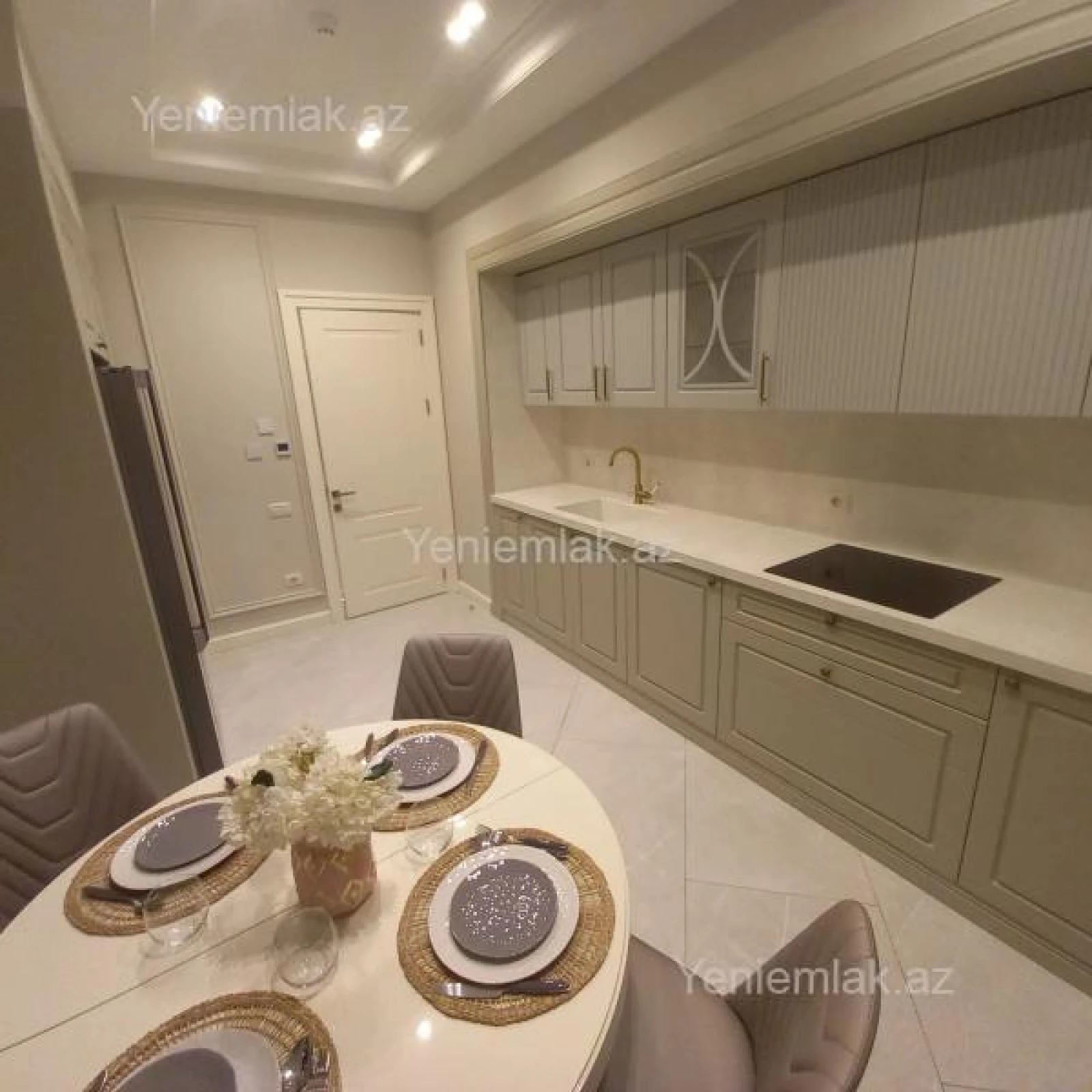 Satılır 4 otaqlı yeni tikili 130 m²