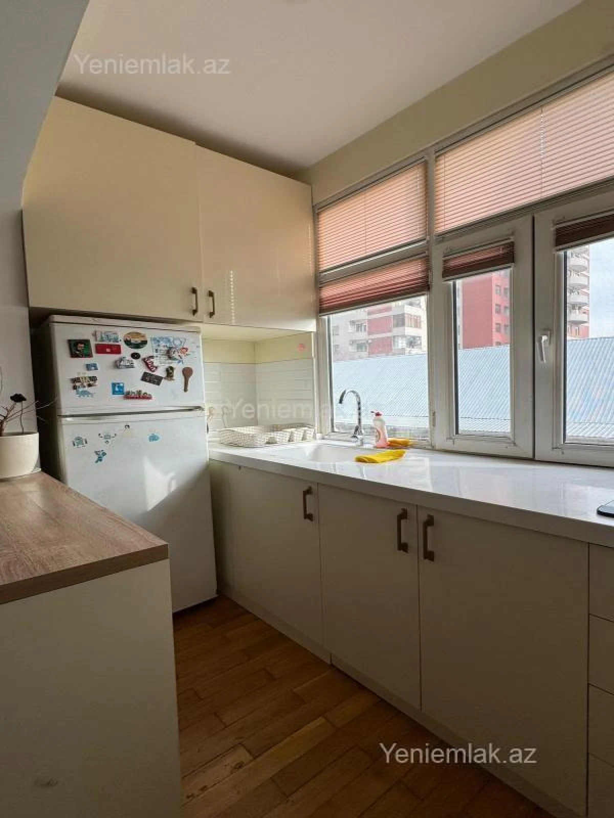 Satılır 2 otaqlı köhnə tikili 45 m²